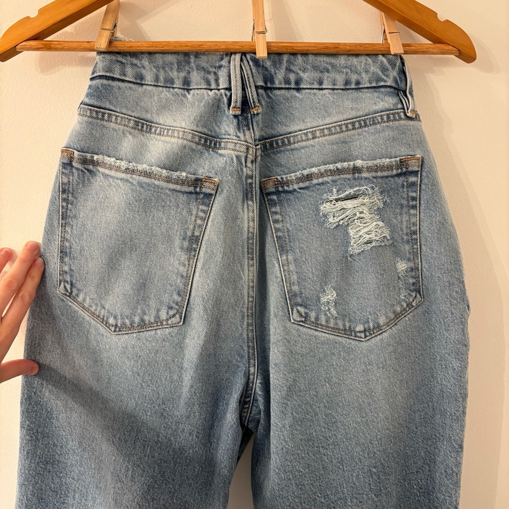 Good American Light Blue Distressed Straight Leg Jeans - Picture 7 of 7